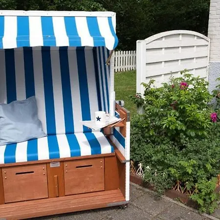 Wangerrose - Familienwohnung Fuer Gross Und Klein Und Hundefreunde *