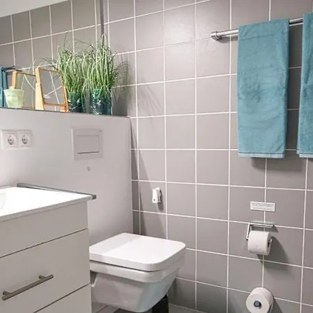 Wangerrose - Familienwohnung Fuer Gross Und Klein Und Hundefreunde Apartment *