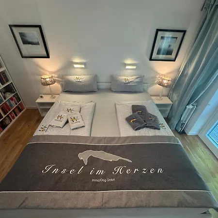 Wangerrose - Familienwohnung Fuer Gross Und Klein Und Hundefreunde *
